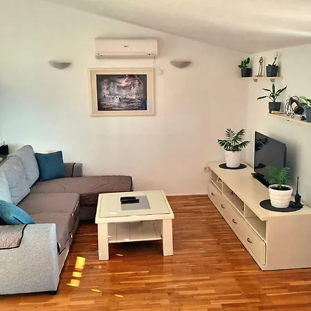 Apartament Damir Tučepi