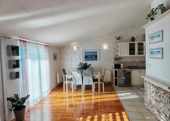 Damir Apartment